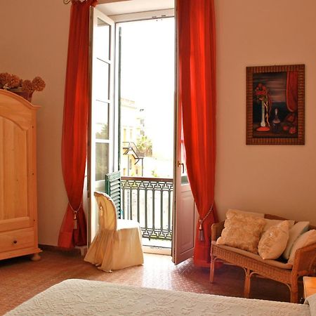 Ca' Del Sol Hotel Каляри Екстериор снимка